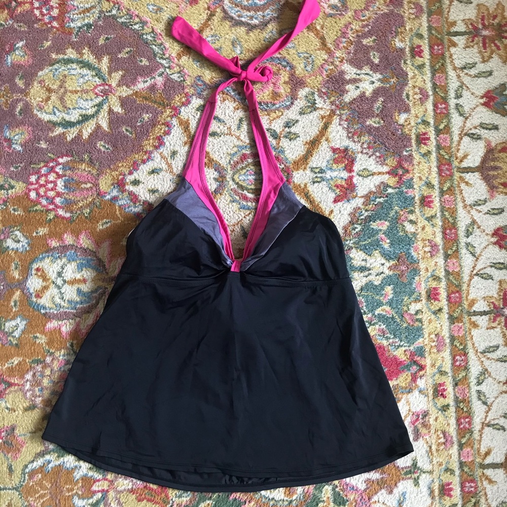 🌸 5 for $20 Sale🌸Swim Avenue swim suit top adjustable neck good pre-loved cond
